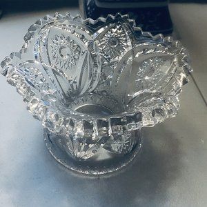 Beautiful Lead Crystal Bowl with Sawtooth Edging a